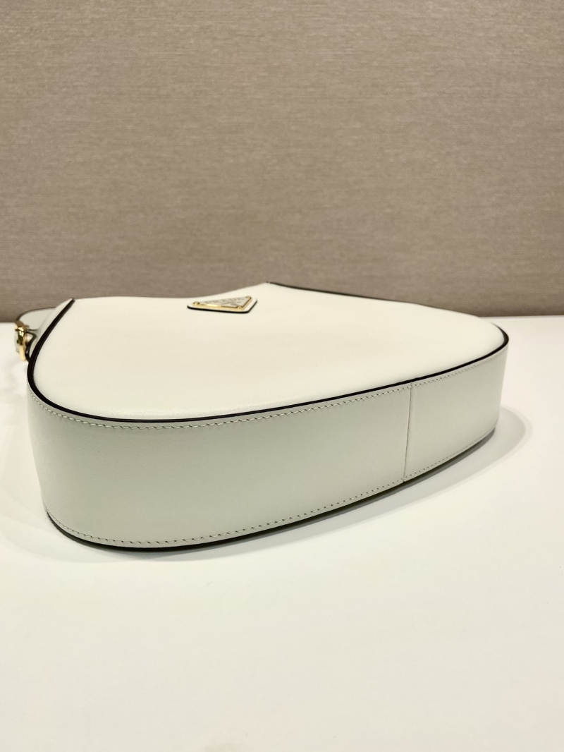 Pra*a cleo bags